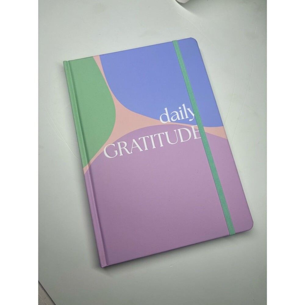 ✨ Dreamy Pastel Daily Gratitude Journal & Undated Planner ✨ 10x7